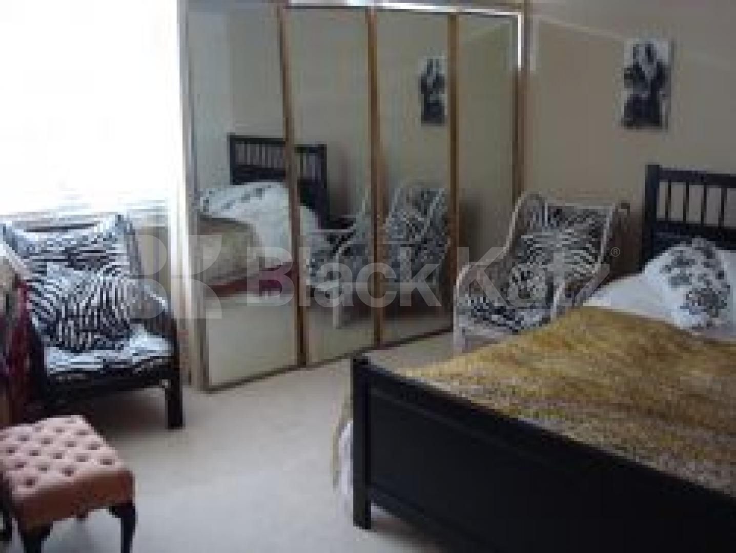 			New Instruciton, 2 Bedroom, 1 bath, 1 reception Flat			 Linden Gardens, NOTTINGHILL